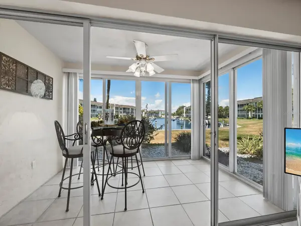 4350 CHATHAM DR #105, Longboat Key, FL 34228