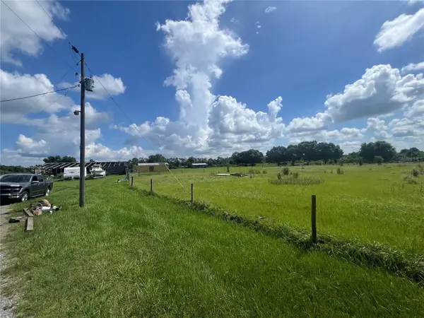 8755 WAUCHULA RD, Myakka City, FL 34251