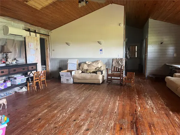 8755 WAUCHULA RD, Myakka City, FL 34251