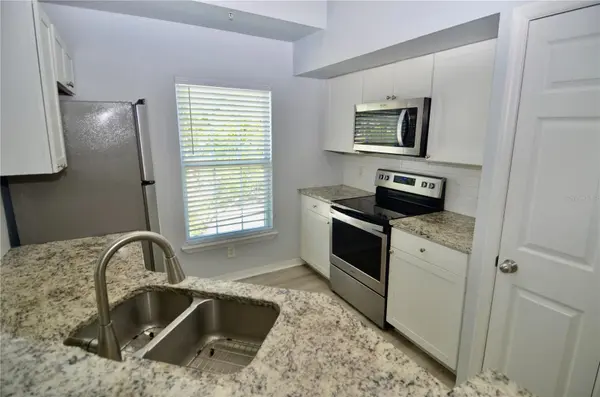 5621 BIDWELL Pkwy #202, Sarasota, FL 34233