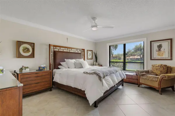3902 WILSHIRE DR #98, Sarasota, FL 34238