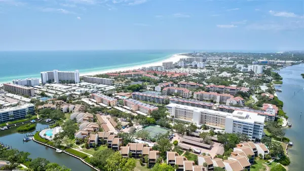 1700 COVE II PL #310, Sarasota, FL 34242