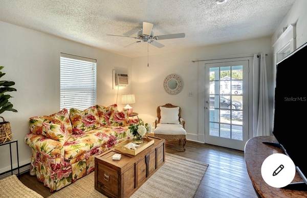 2513 8TH AVE W, Bradenton, FL 34205