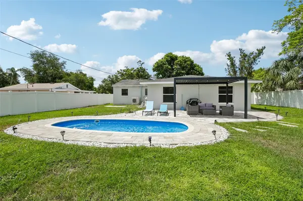 2214 23RD AVE W, Bradenton, FL 34205