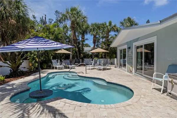 110 PALM AVE, Anna Maria, FL 34216