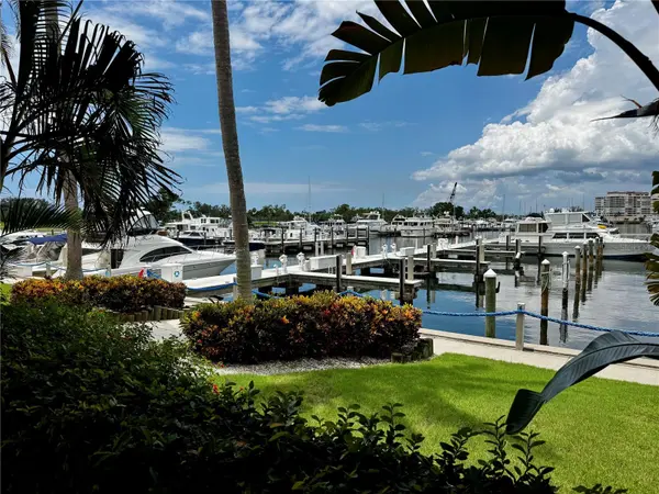 2600 HARBOURSIDE DR #C11, Longboat Key, FL 34228
