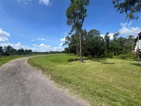 8755 WAUCHULA RD, Myakka City, FL 34251