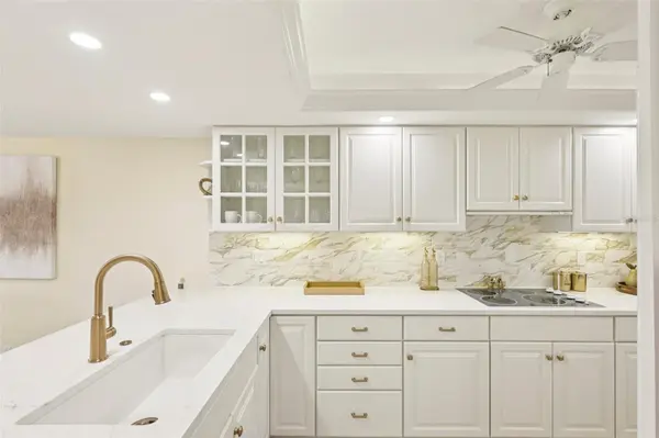 5780 MIDNIGHT PASS RD #407, Sarasota, FL 34242