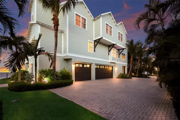 526 56TH ST, Holmes Beach, FL 34217
