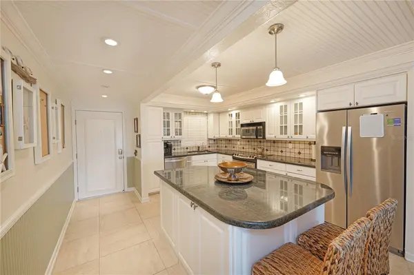 5600 BEACH WAY DR #213, Sarasota, FL 34242