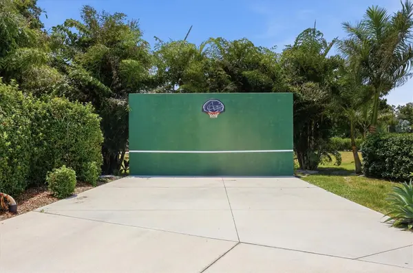 4575 SATINLEAF LN, Sarasota, FL 34241