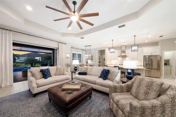 12825 COASTAL BREEZE WAY, Bradenton, FL 34211