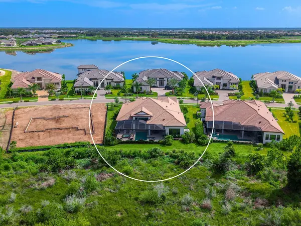 1095 BLUE SHELL LOOP, Sarasota, FL 34240