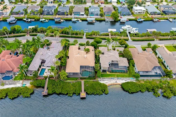 3803 HAWK ISLAND DR, Bradenton, FL 34208