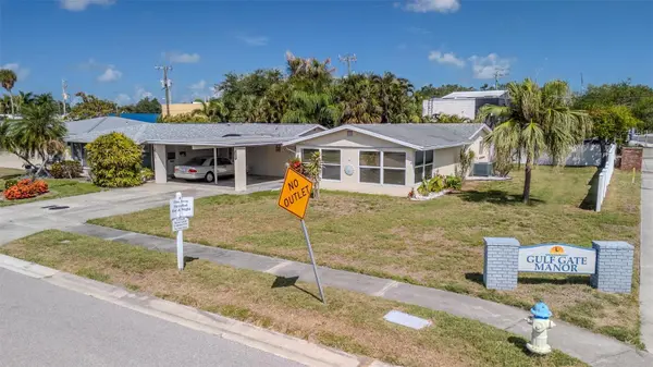 2463 TERRY LN, Sarasota, FL 34231