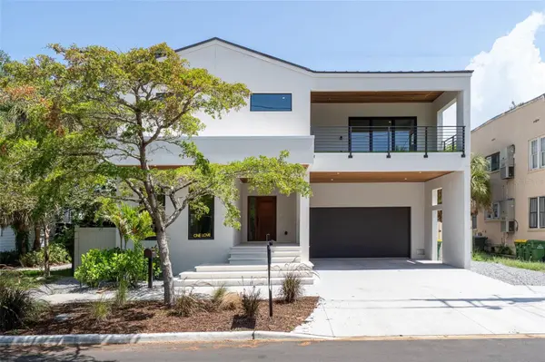1681 OAK ST, Sarasota, FL 34236