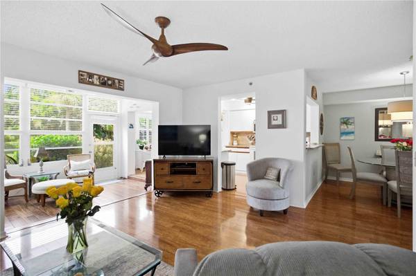 7301 29TH AVENUE DR W #105, Bradenton, FL 34209