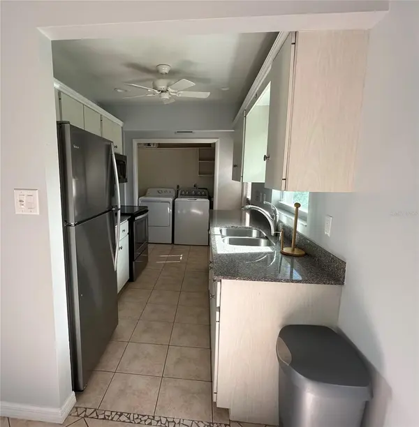 2105 PUEBLO CIR #V2, Sarasota, FL 34231
