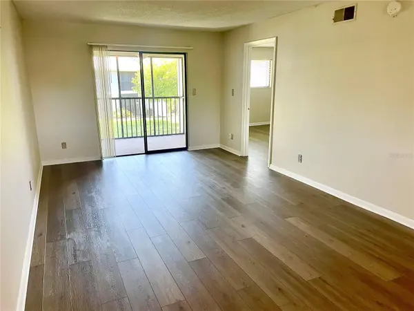 6033 34TH ST W #104, Bradenton, FL 34210