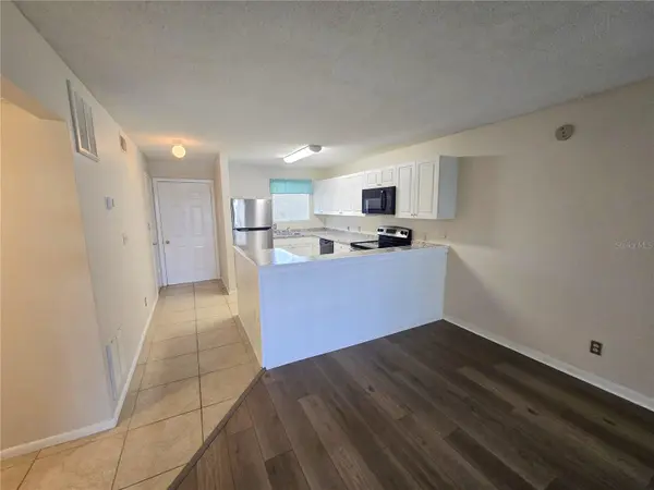 6033 34TH ST W #104, Bradenton, FL 34210