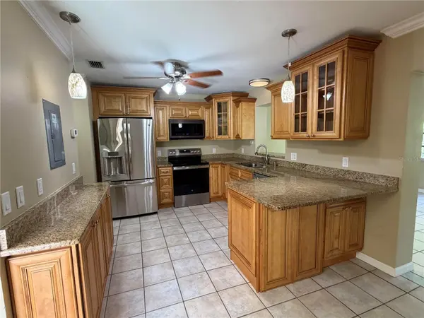 3413 51ST AVENUE CIR W #205, Bradenton, FL 34210