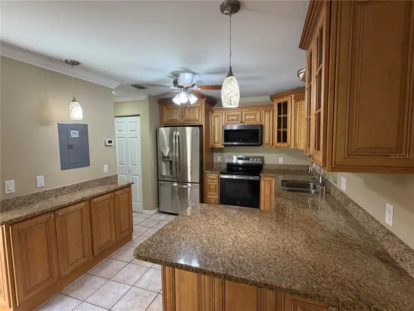 3413 51ST AVENUE CIR W #205, Bradenton, FL 34210