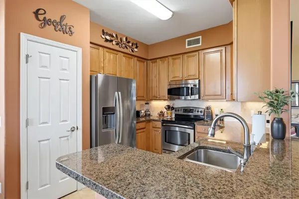 8406 GRAND ESTUARY TRL #104, Bradenton, FL 34212