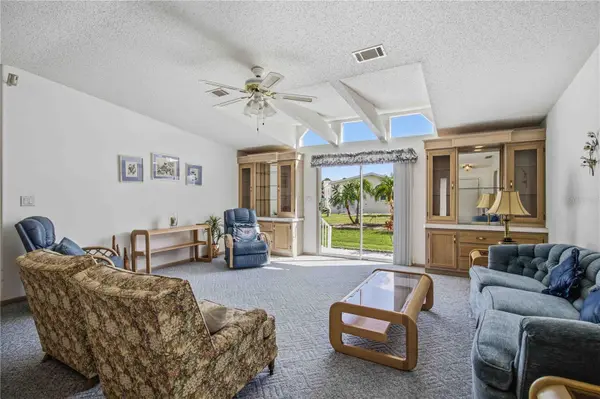 8476 IMPERIAL CIR, Palmetto, FL 34221
