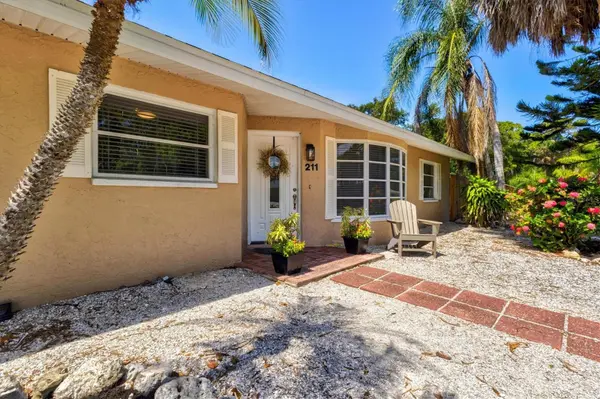 211 AVENIDA DE BAHIA, Nokomis, FL 34275