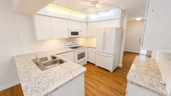 1624 WHITEHEAD DR #320, Sarasota, FL 34232