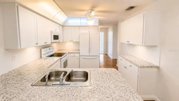 1624 WHITEHEAD DR #320, Sarasota, FL 34232