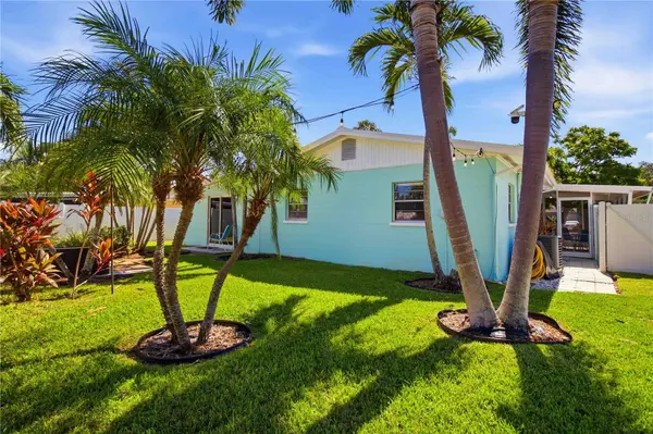 6116 DARTMOUTH DR, Bradenton, FL 34207