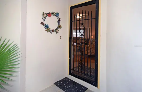 231 SOUTHAMPTON LN #277, Venice, FL 34293