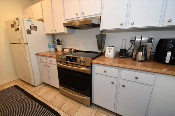 1712 GLENHOUSE DR #GL417, Sarasota, FL 34231