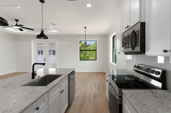 923 CUMBERLAND RD, Venice, FL 34293