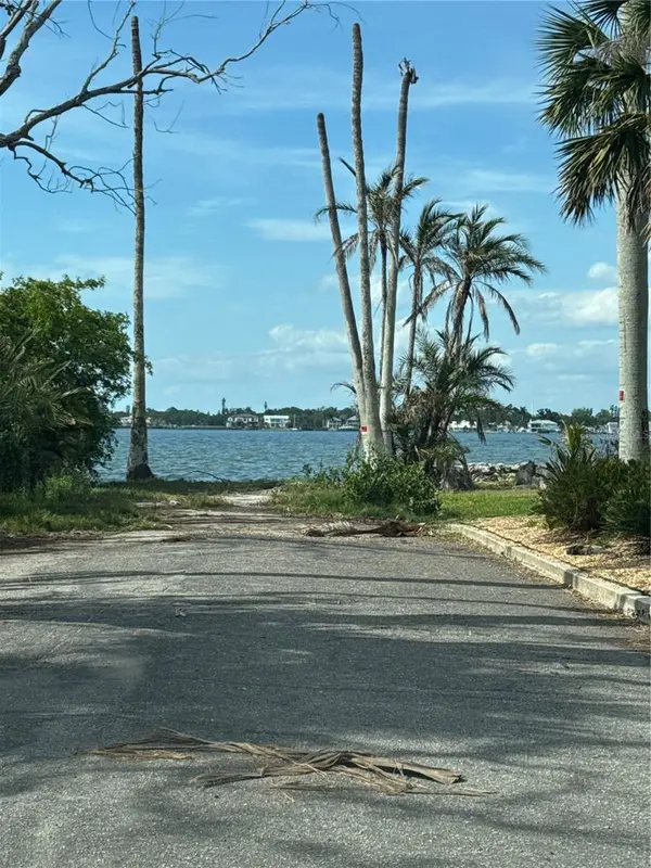 117 29TH ST W, Bradenton, FL 34205