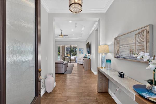 8276 LARKSPUR CIR, Sarasota, FL 34241