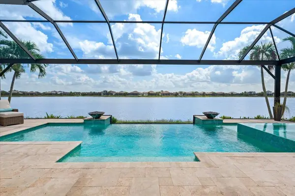 8096 GRANDE SHORES DR, Sarasota, FL 34240