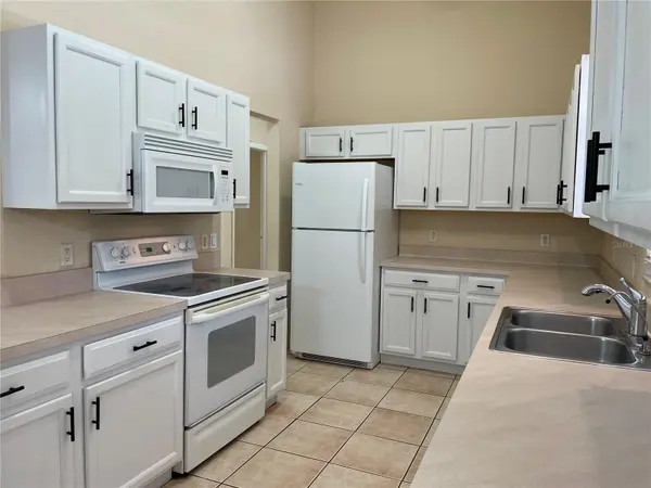 4060 CALATRAVA AVE, North Port, FL 34286