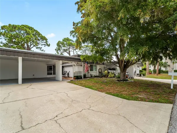 3935 PANOLA LN #183, Sarasota, FL 34232