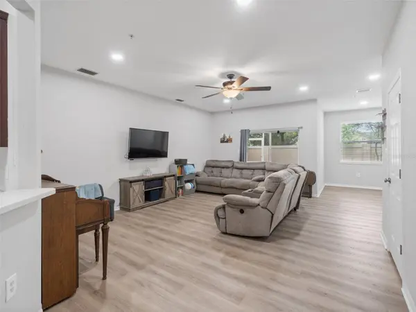 3831 PARKRIDGE CIR #1-104, Sarasota, FL 34243