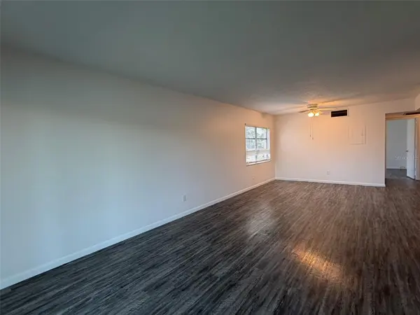 7153 W COUNTRY CLUB DR N #145, Sarasota, FL 34243