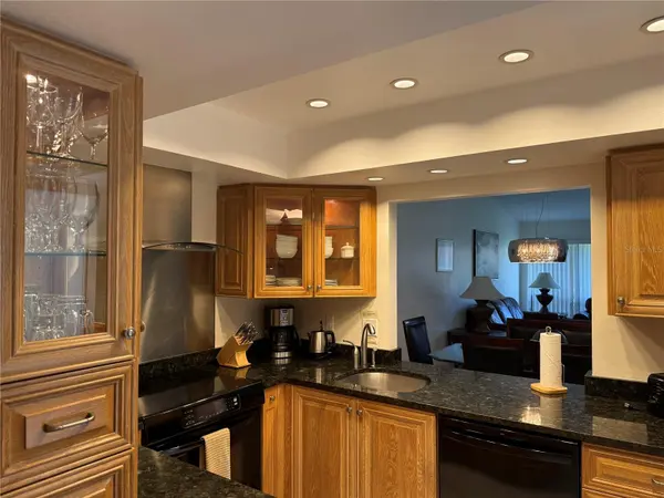 3637 YELLOW PINE CT #146, Sarasota, FL 34238