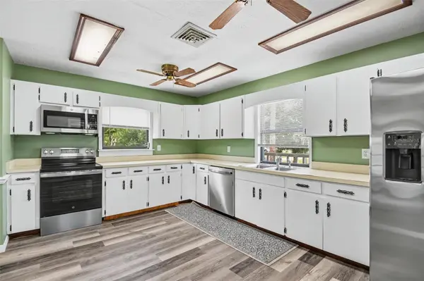 888 HARMONY LN, Englewood, FL 34223