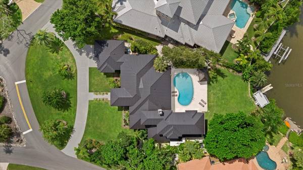 1707 CARIBBEAN DR, Sarasota, FL 34231