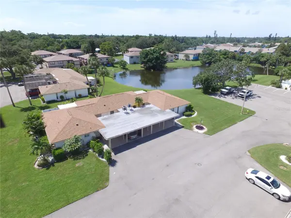 5064 LIVE OAK CIR #5064, Bradenton, FL 34207