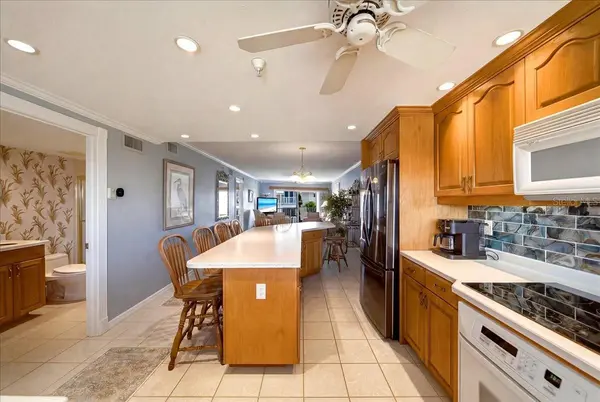 1480 GULF BLVD #202, Englewood, FL 34223