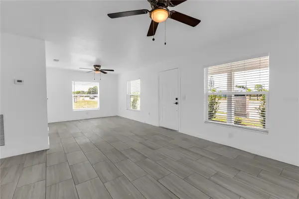 2206 53RD AVE E, Bradenton, FL 34203