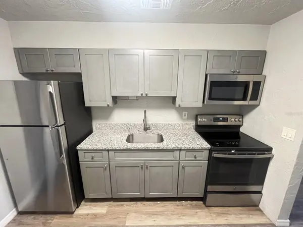 2519 9TH AVE W #2, Bradenton, FL 34205