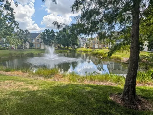 5611 BIDWELL Pkwy #204, Sarasota, FL 34233